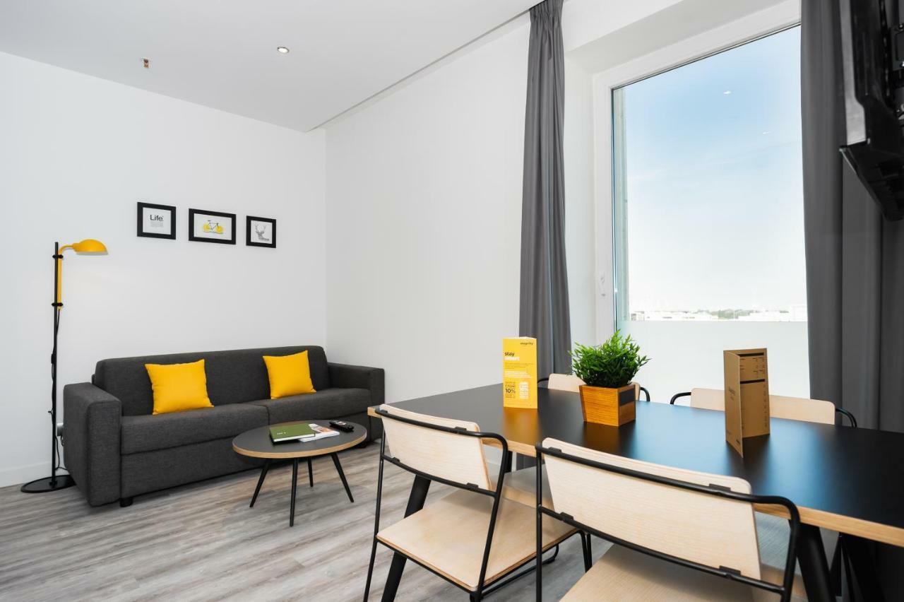 Staycity Aparthotels Venice Mestre Esterno foto