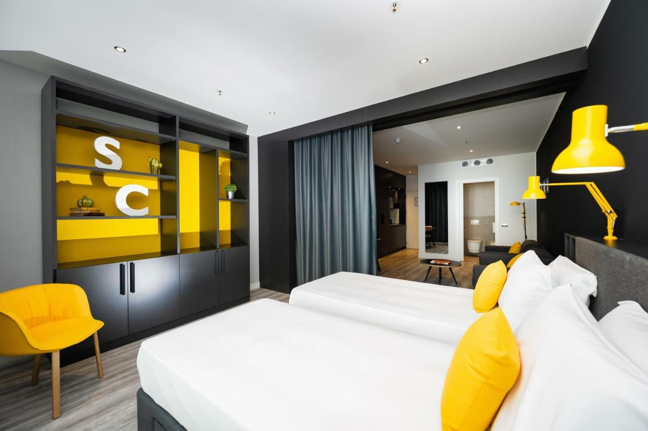 Staycity Aparthotels Venice Mestre Esterno foto