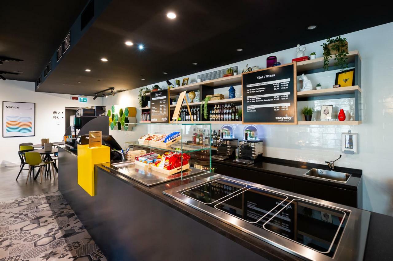 Staycity Aparthotels Venice Mestre Esterno foto